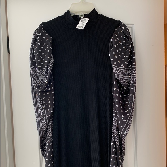 Black mini dress - Picture 1 of 2